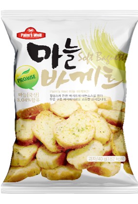 Garlic baguette/ Pizza baguette/ Rice stick/ Korean traditional fried snacks/ Baked dounut