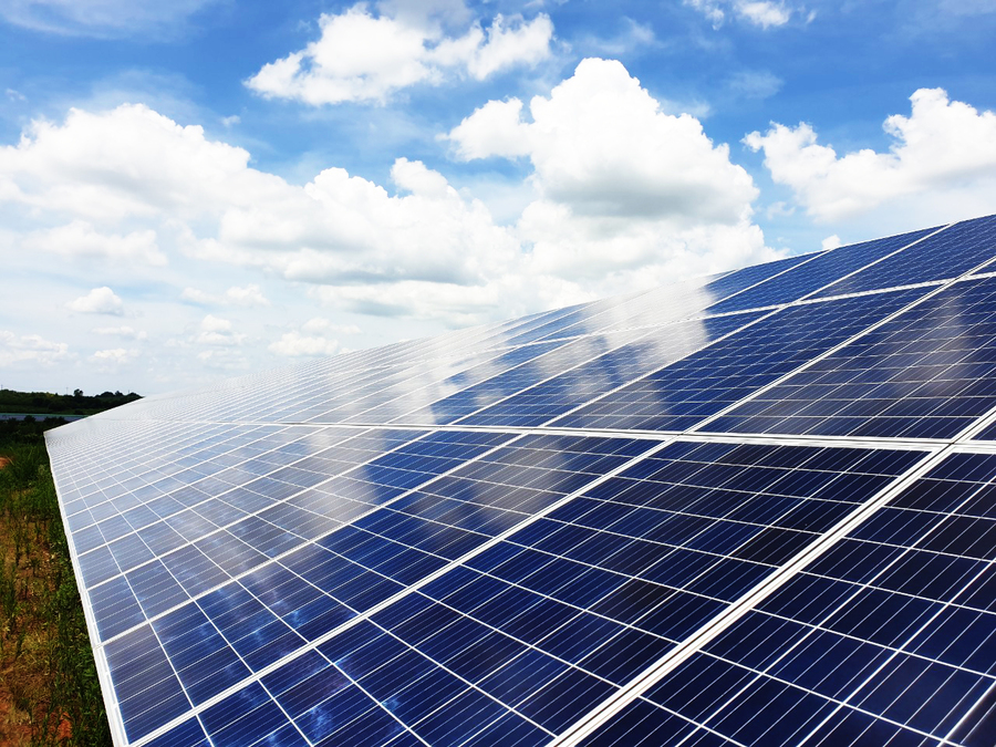 Nano-coating for photovoltaic power generation
